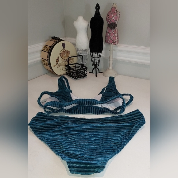 Cupshe Swim Crushed Velvet Dark Teal Ribbed Cut Out Swimsuit 2 Piece NWT - Picture 8 of 8